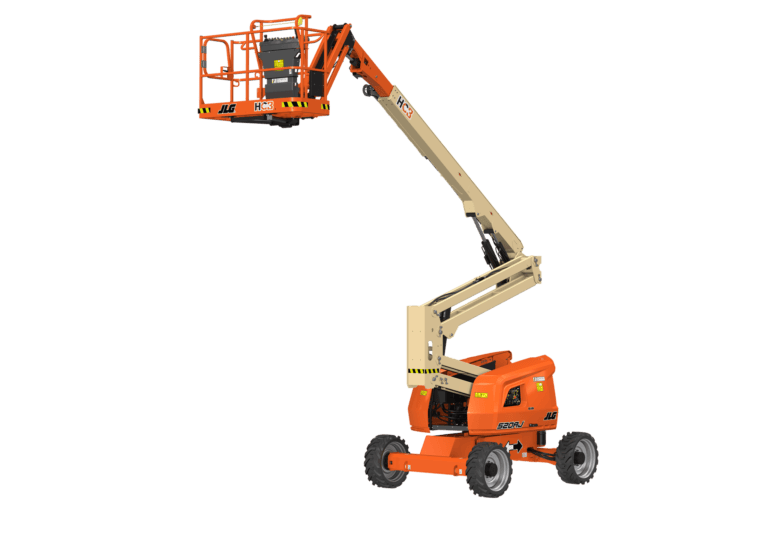 JLG 520AJ HC3 henkilönostin puomi osittain ojennettuna.