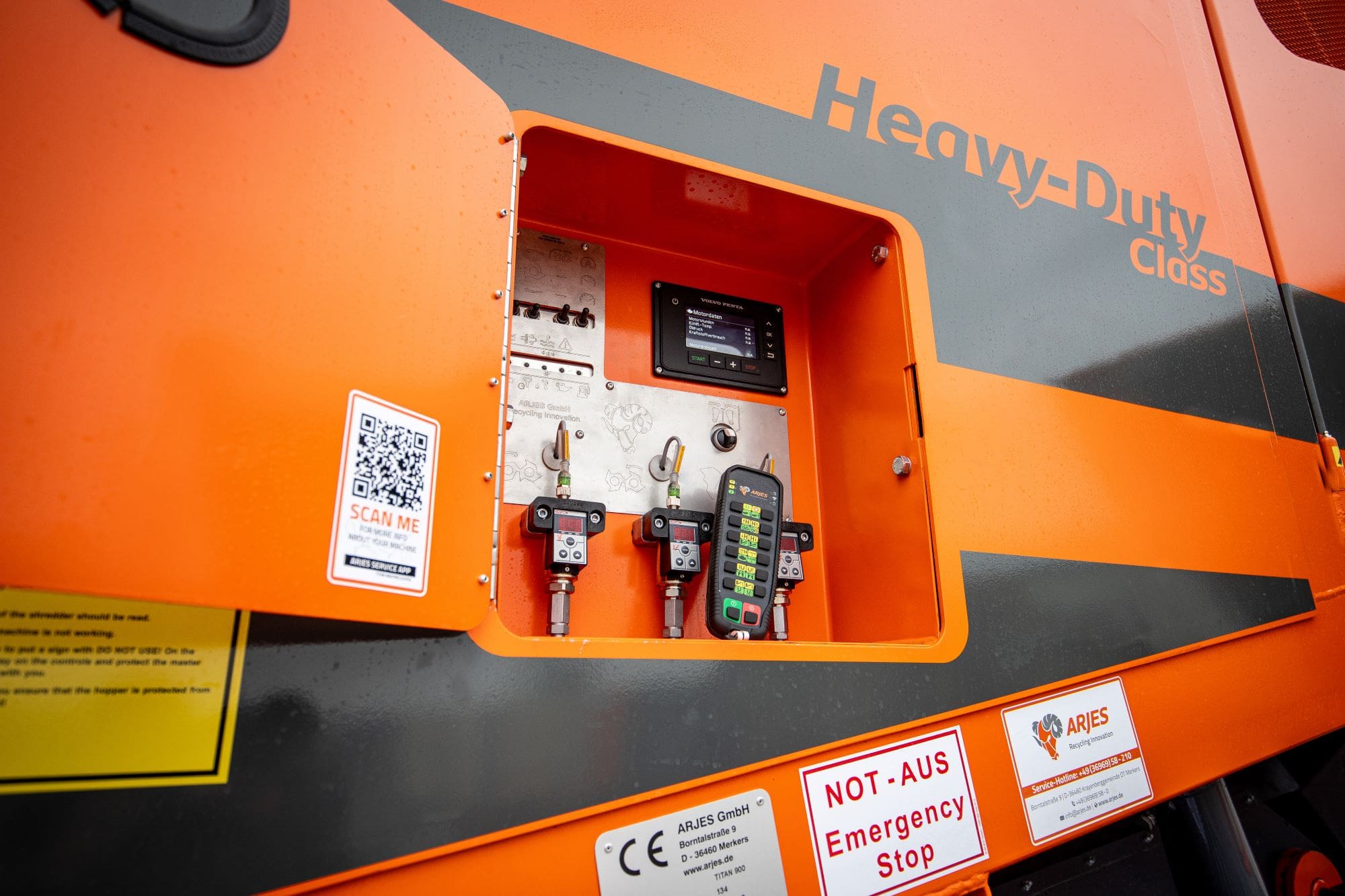 ARJES TITAN 950 murskaimen ohjauspaneeli ja hallintajärjestelmä